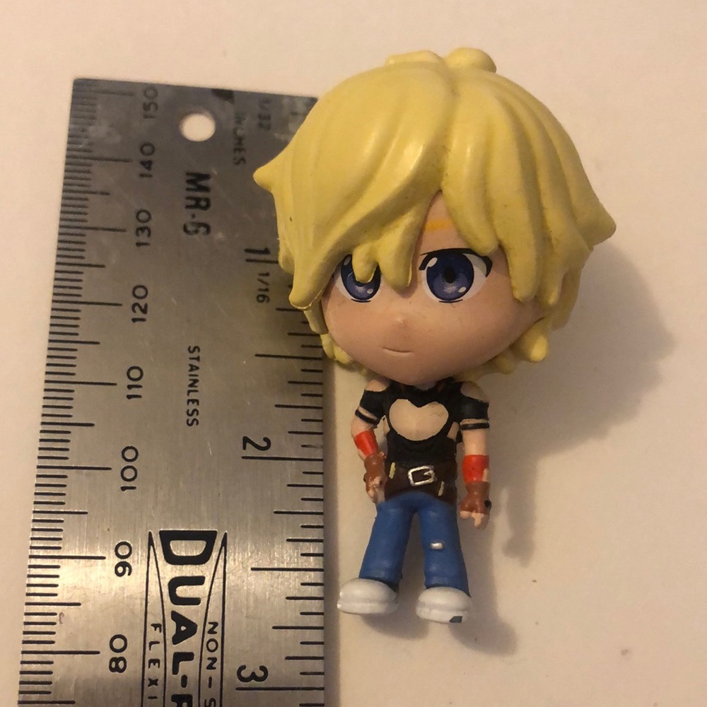 RWBY MYSTERY FIGURES SERIES 1 "JAUNE ARC" FIGURE JAZWARES
